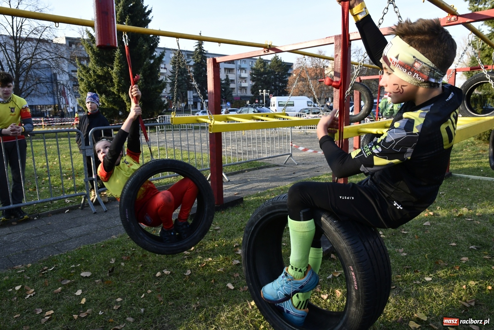 Zdjęcie w galerii na portalu naszraciborz.pl: Bitwa o raciborską basztę. Bieg OCR dla dzieci na Święto Niepodległości wiadomości z regionu