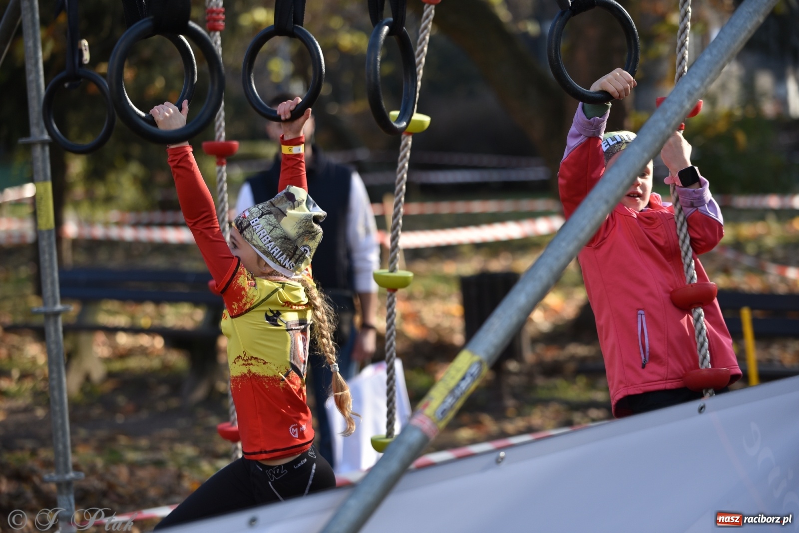 Zdjęcie w galerii na portalu naszraciborz.pl: Bitwa o raciborską basztę. Bieg OCR dla dzieci na Święto Niepodległości wiadomości z regionu