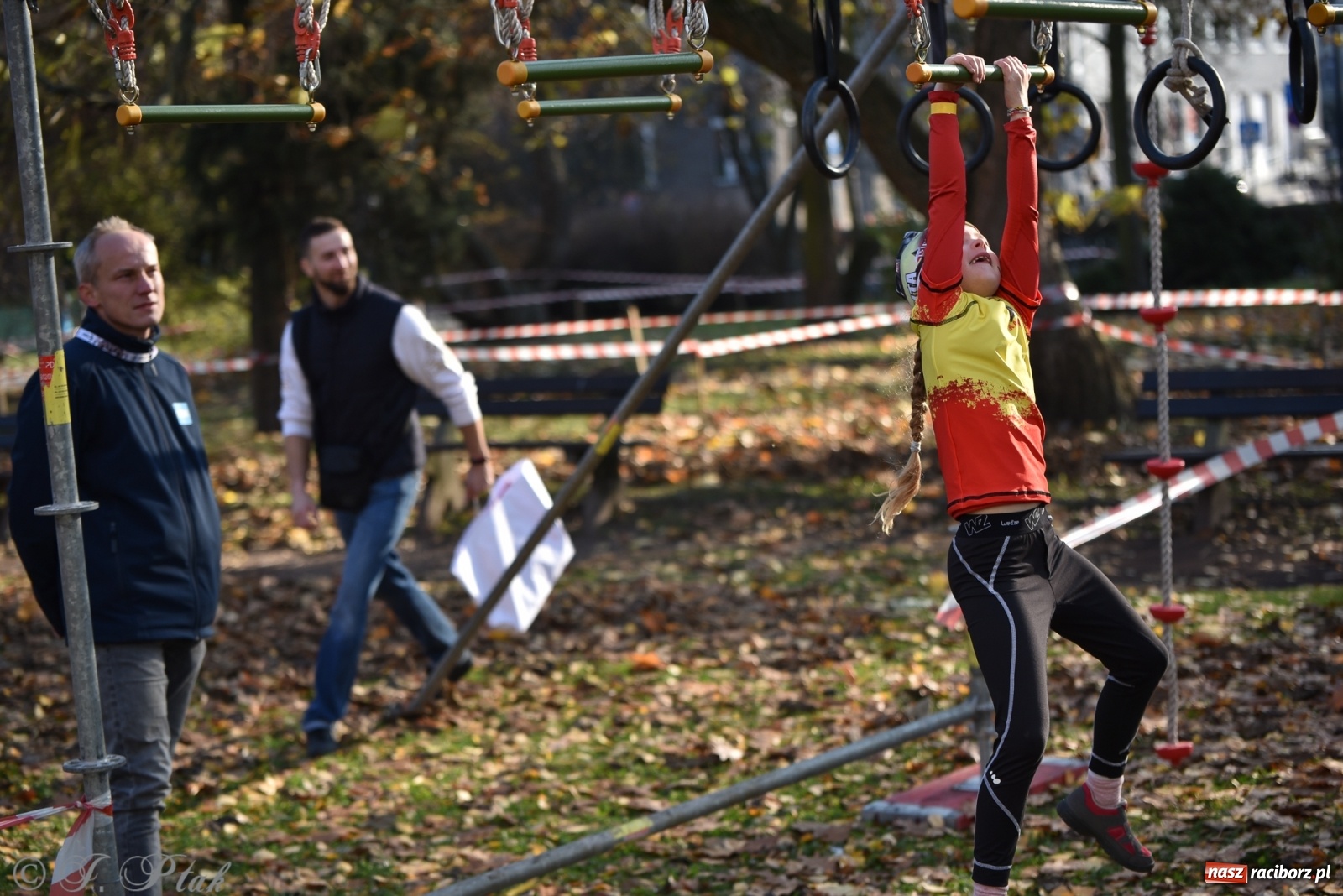 Zdjęcie w galerii na portalu naszraciborz.pl: Bitwa o raciborską basztę. Bieg OCR dla dzieci na Święto Niepodległości wiadomości z regionu