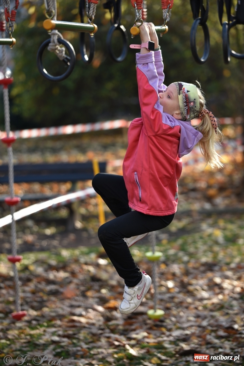Zdjęcie w galerii na portalu naszraciborz.pl: Bitwa o raciborską basztę. Bieg OCR dla dzieci na Święto Niepodległości wiadomości z regionu