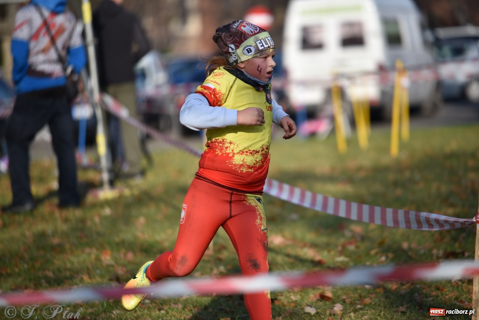 Zdjęcie w galerii na portalu naszraciborz.pl: Bitwa o raciborską basztę. Bieg OCR dla dzieci na Święto Niepodległości wiadomości z regionu