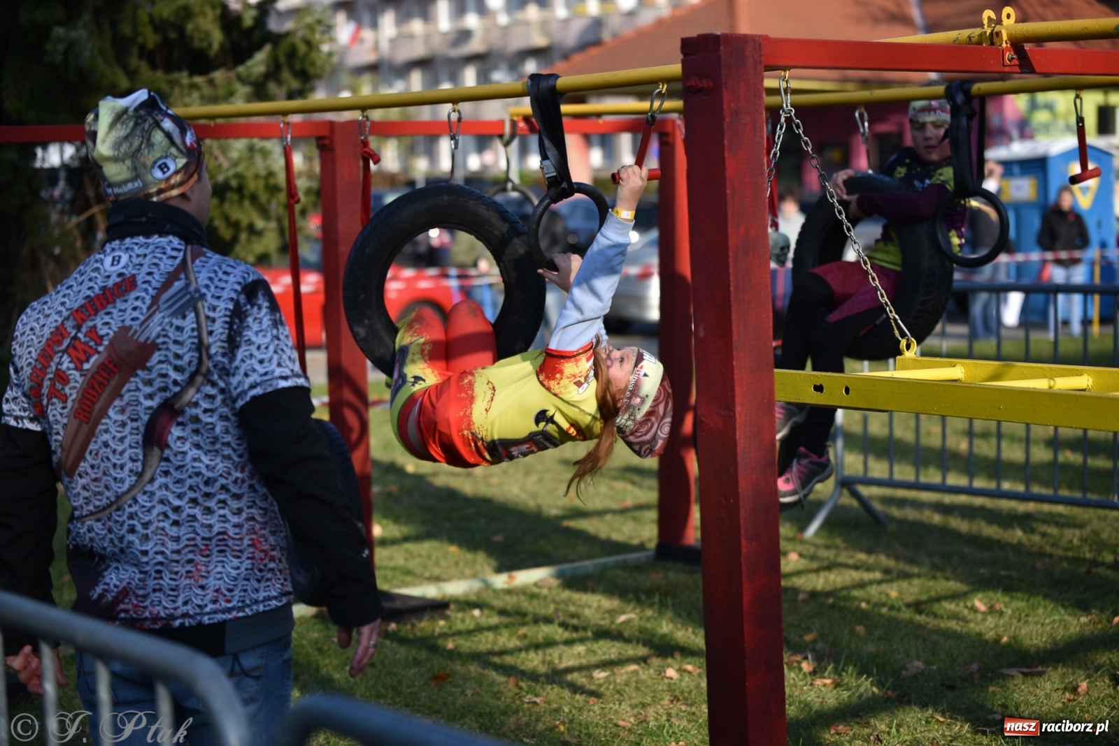 Zdjęcie w galerii na portalu naszraciborz.pl: Bitwa o raciborską basztę. Bieg OCR dla dzieci na Święto Niepodległości wiadomości z regionu