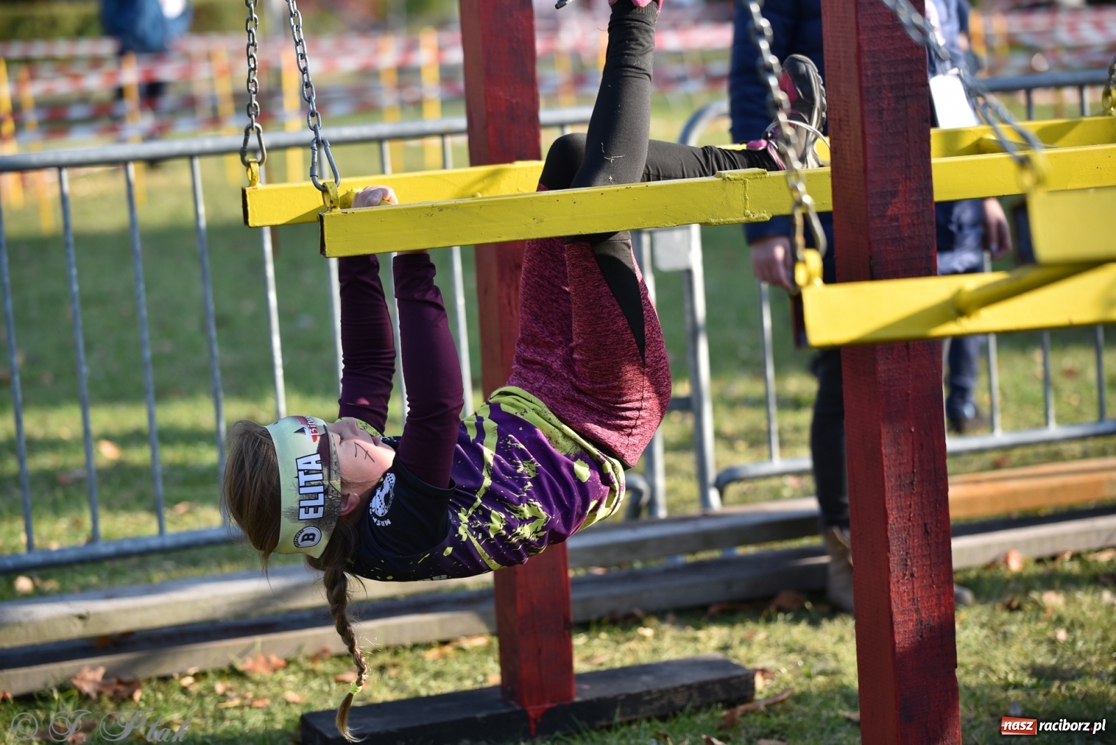 Zdjęcie w galerii na portalu naszraciborz.pl: Bitwa o raciborską basztę. Bieg OCR dla dzieci na Święto Niepodległości wiadomości z regionu