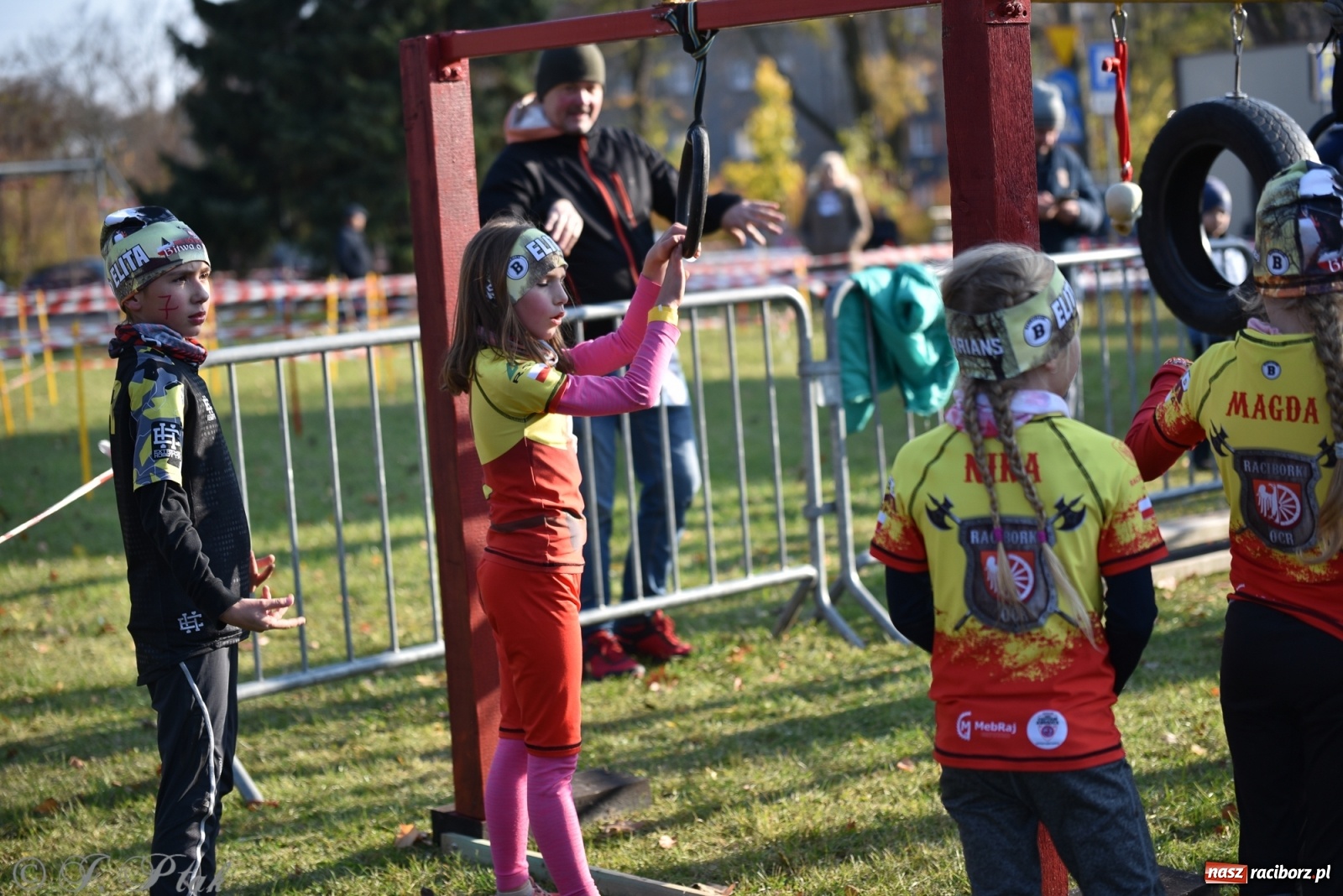 Zdjęcie w galerii na portalu naszraciborz.pl: Bitwa o raciborską basztę. Bieg OCR dla dzieci na Święto Niepodległości wiadomości z regionu