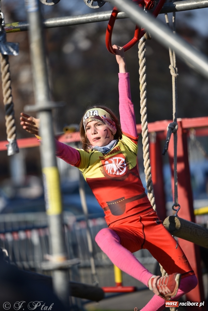 Zdjęcie w galerii na portalu naszraciborz.pl: Bitwa o raciborską basztę. Bieg OCR dla dzieci na Święto Niepodległości wiadomości z regionu