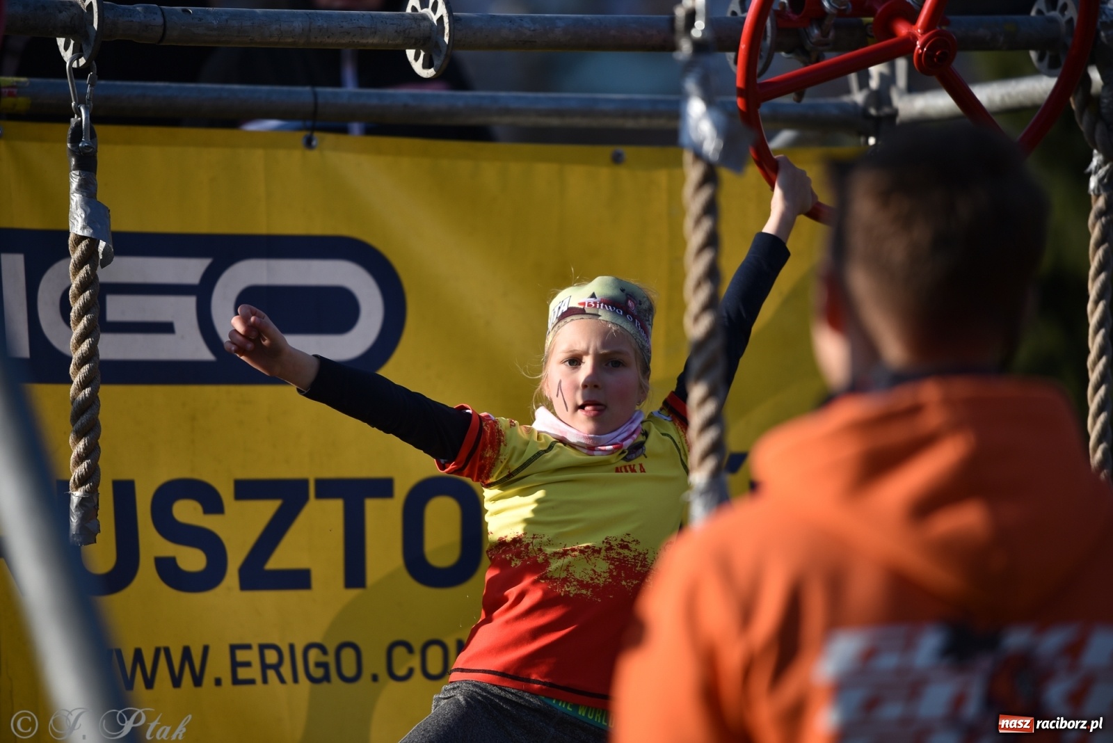 Zdjęcie w galerii na portalu naszraciborz.pl: Bitwa o raciborską basztę. Bieg OCR dla dzieci na Święto Niepodległości wiadomości z regionu