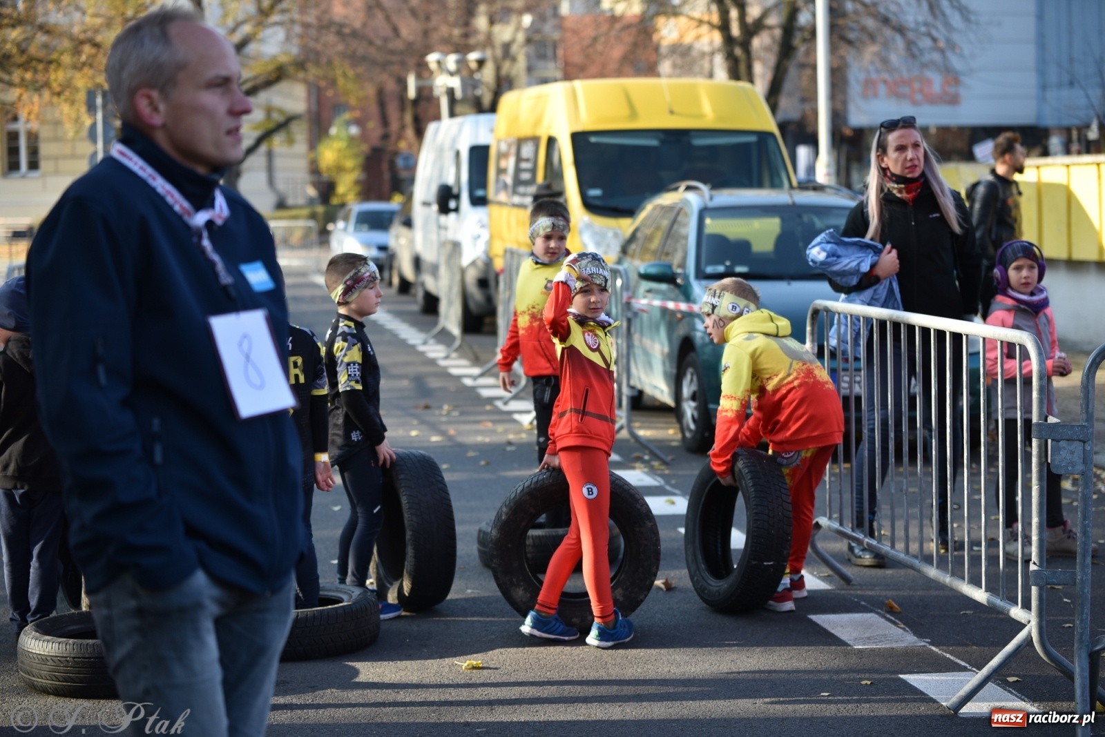 Zdjęcie w galerii na portalu naszraciborz.pl: Bitwa o raciborską basztę. Bieg OCR dla dzieci na Święto Niepodległości wiadomości z regionu