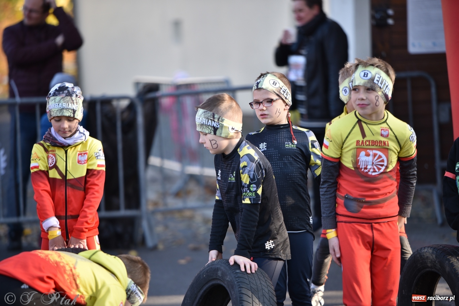 Zdjęcie w galerii na portalu naszraciborz.pl: Bitwa o raciborską basztę. Bieg OCR dla dzieci na Święto Niepodległości wiadomości z regionu