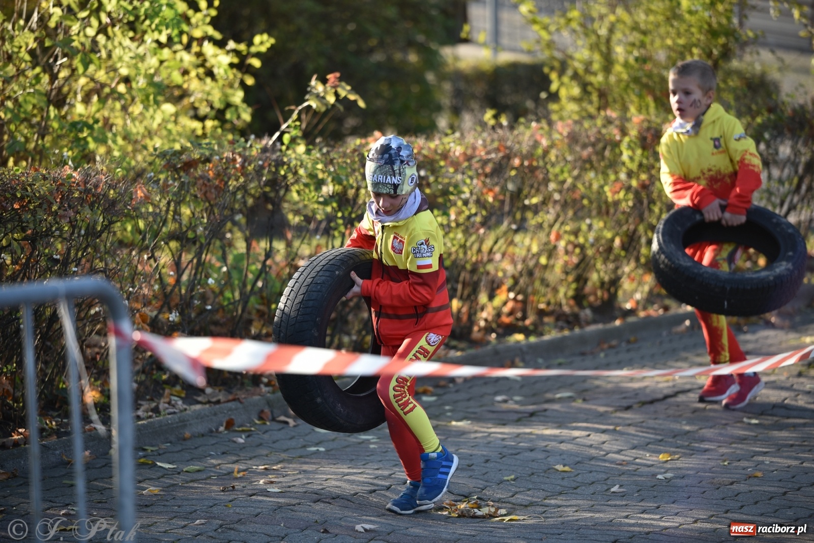 Zdjęcie w galerii na portalu naszraciborz.pl: Bitwa o raciborską basztę. Bieg OCR dla dzieci na Święto Niepodległości wiadomości z regionu