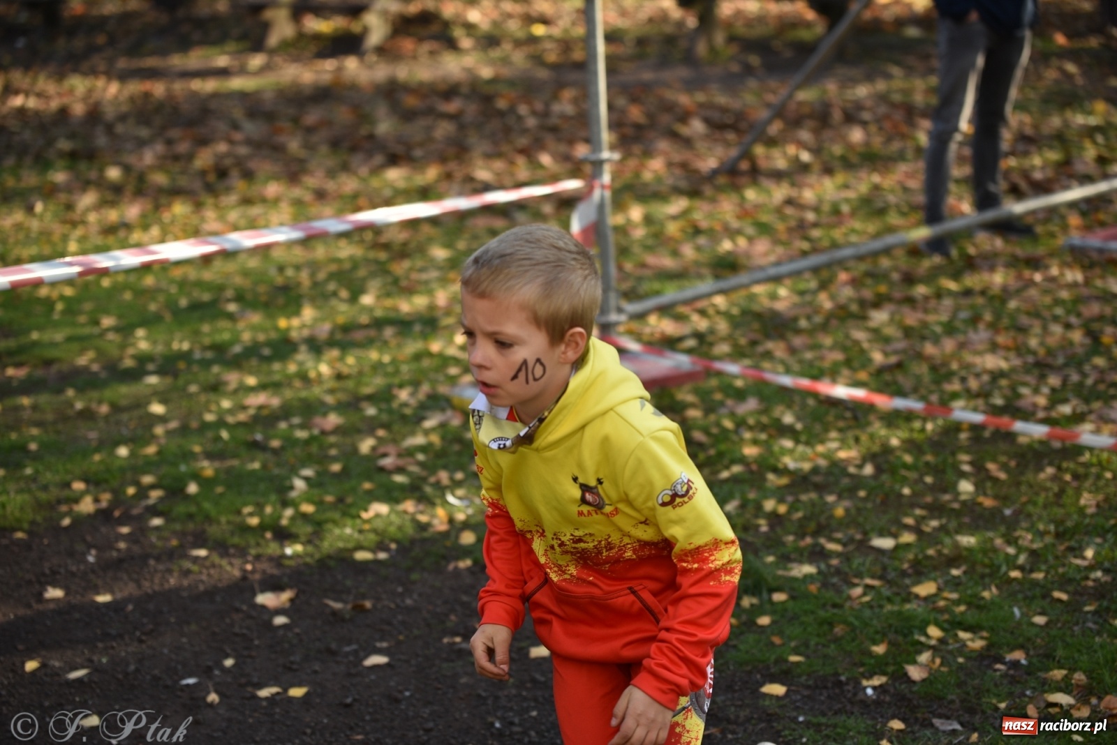 Zdjęcie w galerii na portalu naszraciborz.pl: Bitwa o raciborską basztę. Bieg OCR dla dzieci na Święto Niepodległości wiadomości z regionu