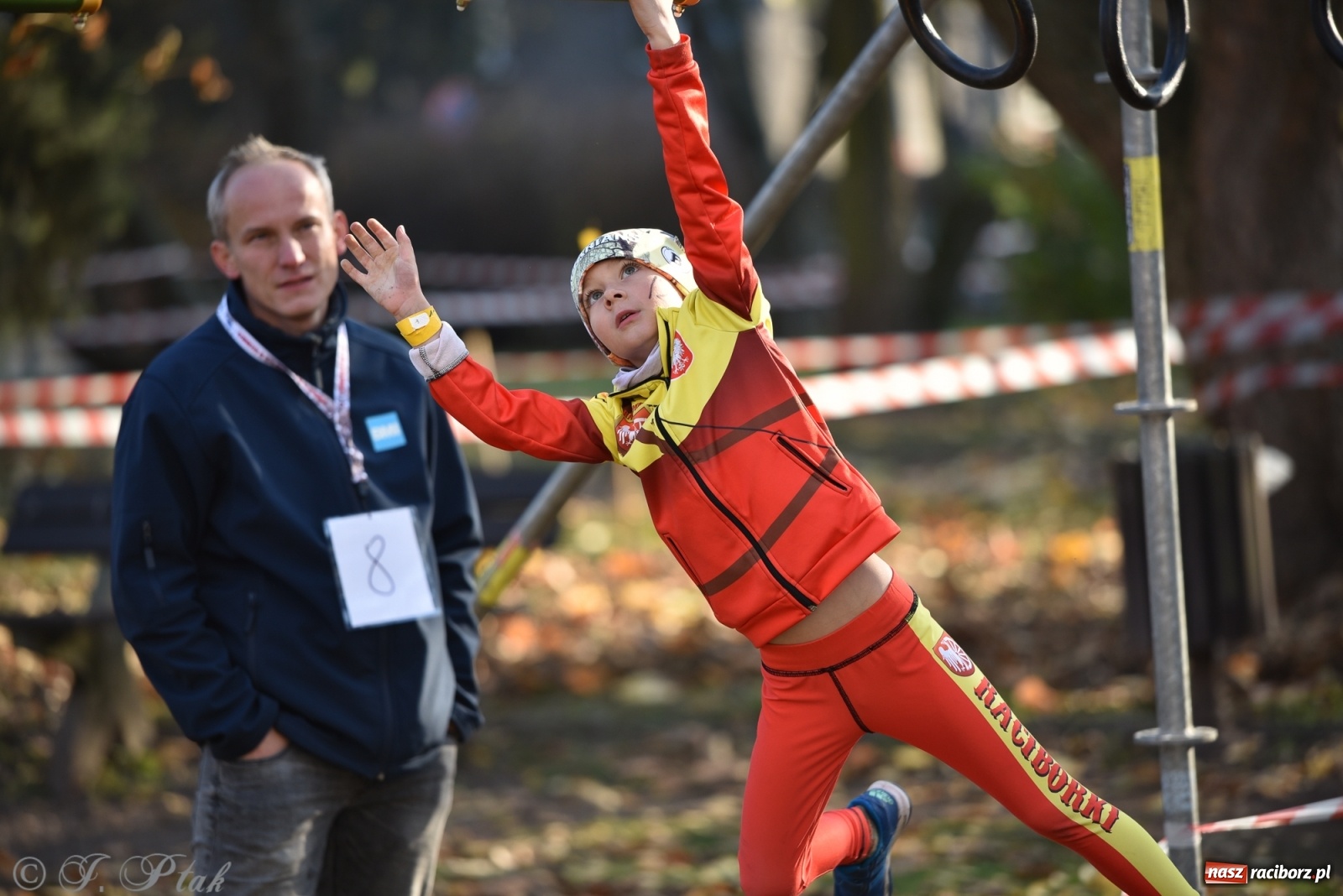 Zdjęcie w galerii na portalu naszraciborz.pl: Bitwa o raciborską basztę. Bieg OCR dla dzieci na Święto Niepodległości wiadomości z regionu