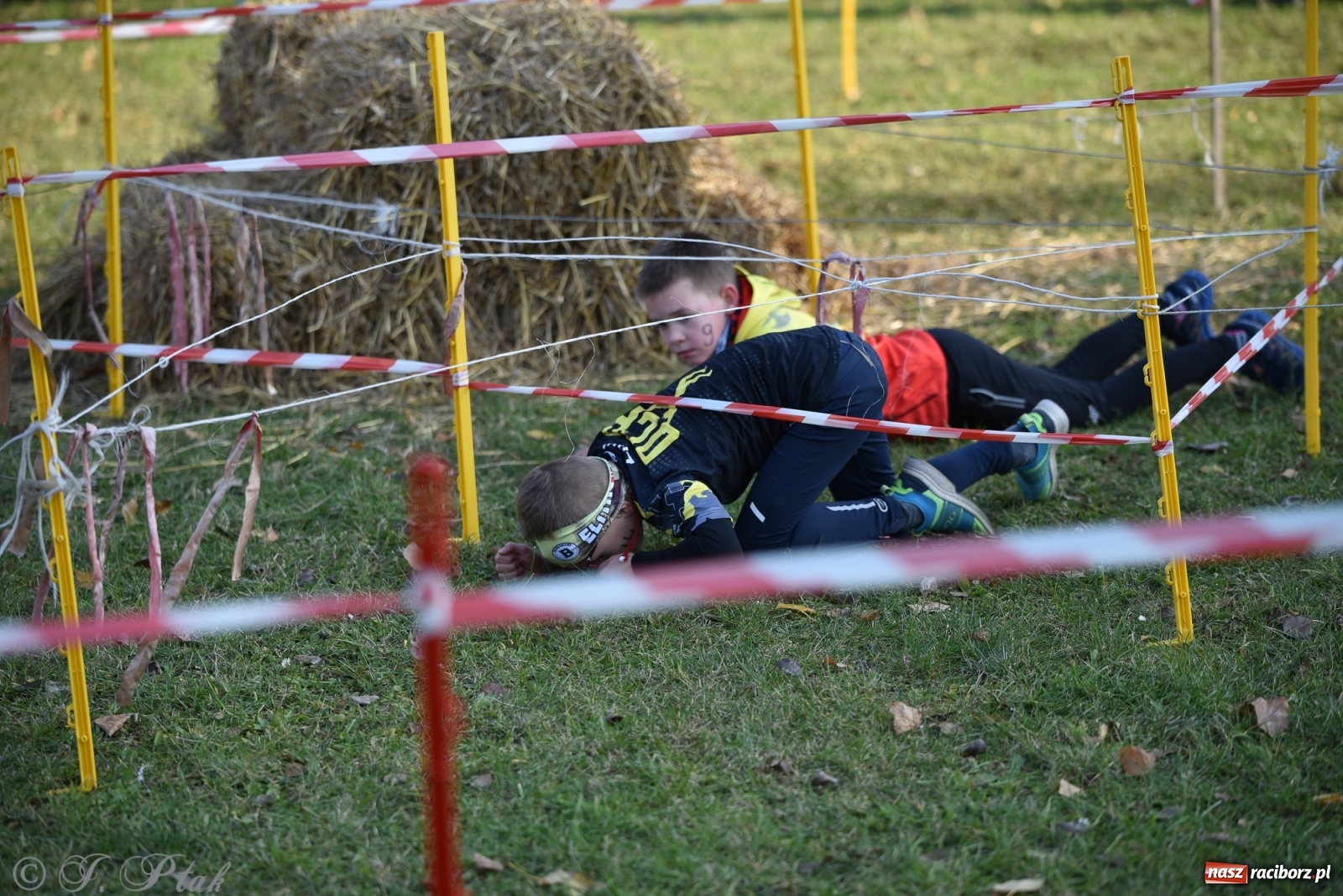 Zdjęcie w galerii na portalu naszraciborz.pl: Bitwa o raciborską basztę. Bieg OCR dla dzieci na Święto Niepodległości wiadomości z regionu