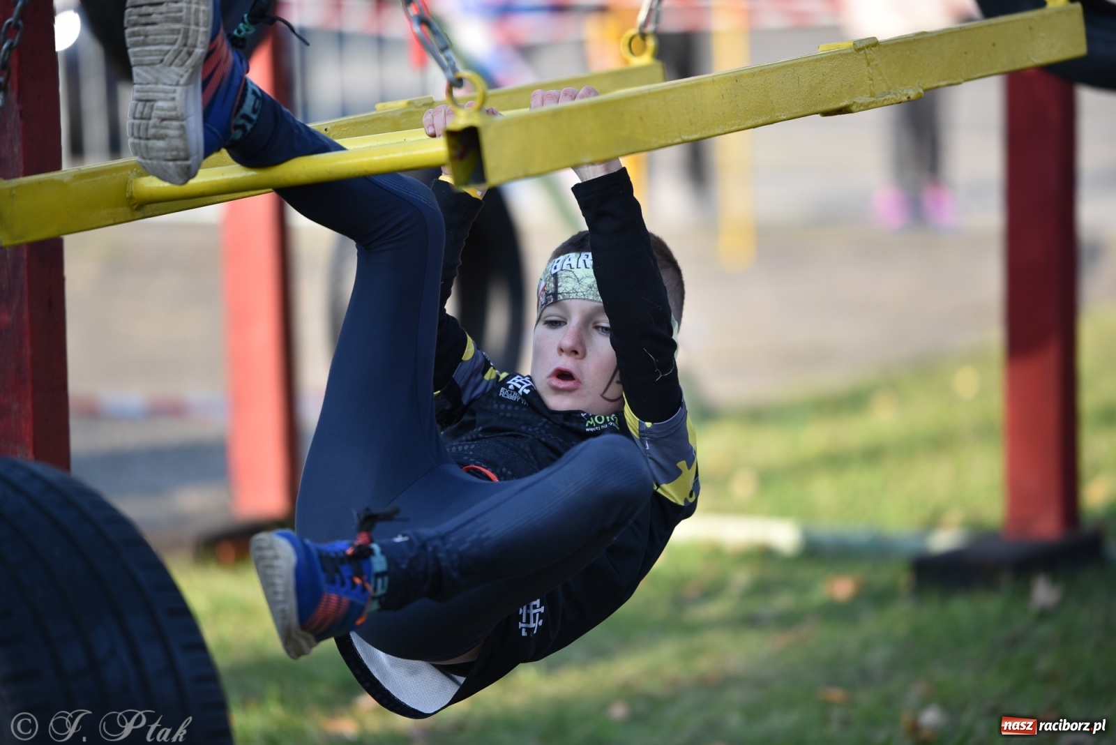 Zdjęcie w galerii na portalu naszraciborz.pl: Bitwa o raciborską basztę. Bieg OCR dla dzieci na Święto Niepodległości wiadomości z regionu