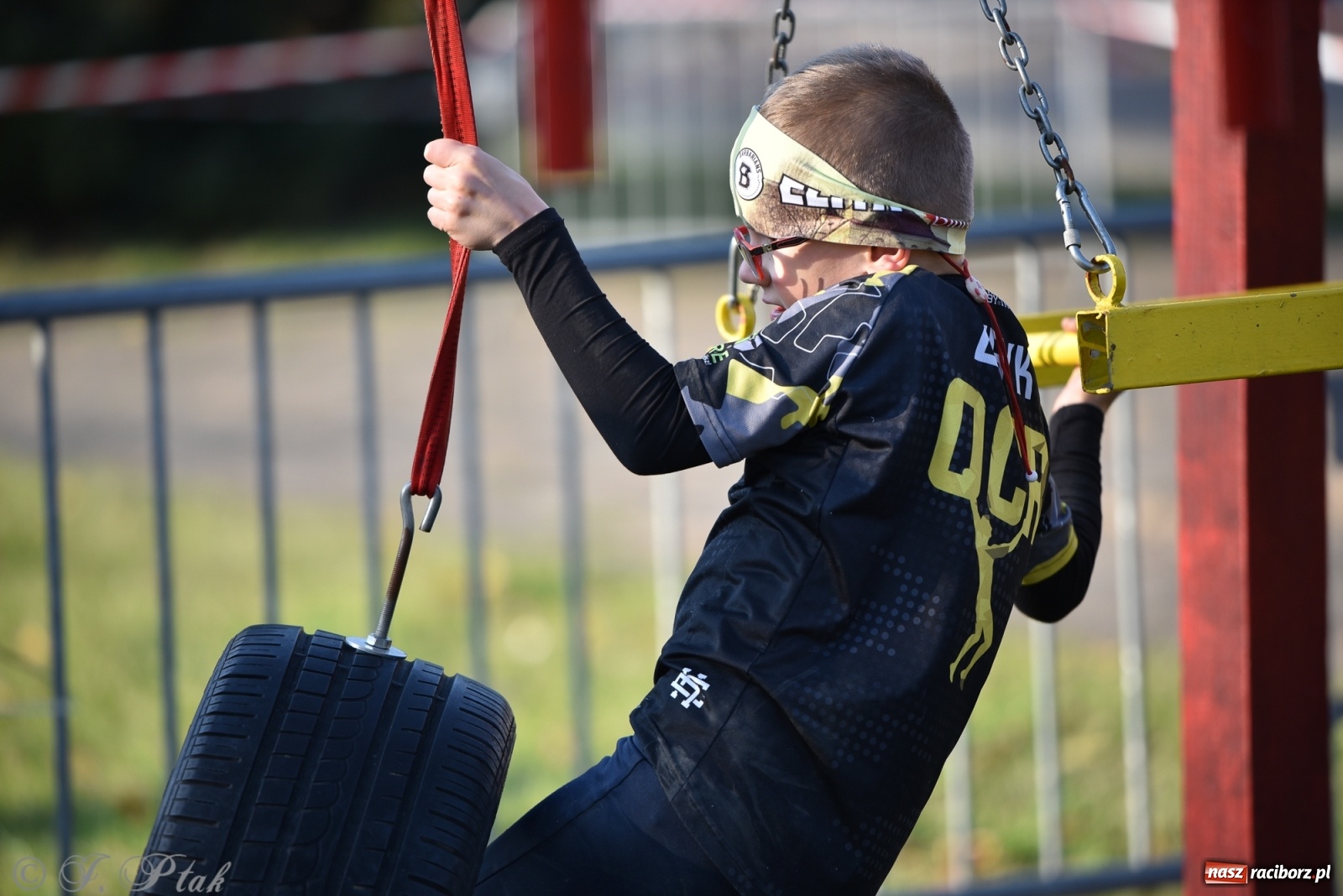 Zdjęcie w galerii na portalu naszraciborz.pl: Bitwa o raciborską basztę. Bieg OCR dla dzieci na Święto Niepodległości wiadomości z regionu