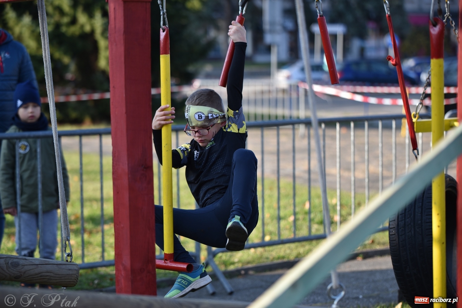 Zdjęcie w galerii na portalu naszraciborz.pl: Bitwa o raciborską basztę. Bieg OCR dla dzieci na Święto Niepodległości wiadomości z regionu