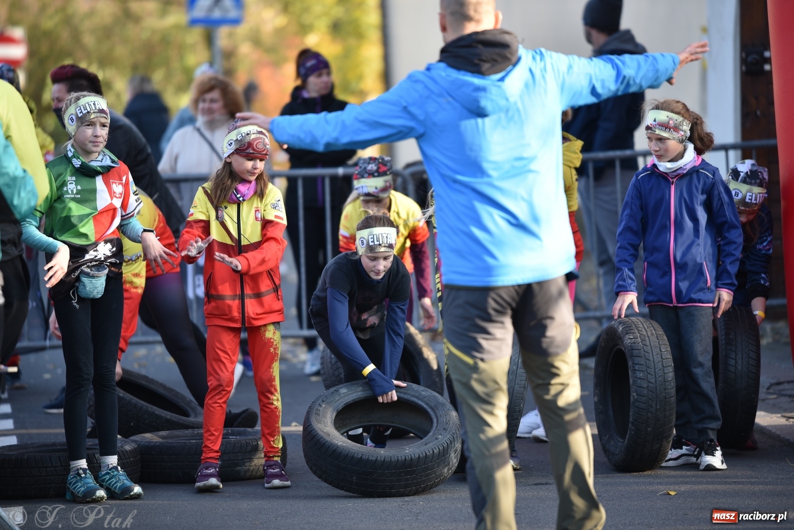 Zdjęcie w galerii na portalu naszraciborz.pl: Bitwa o raciborską basztę. Bieg OCR dla dzieci na Święto Niepodległości wiadomości z regionu