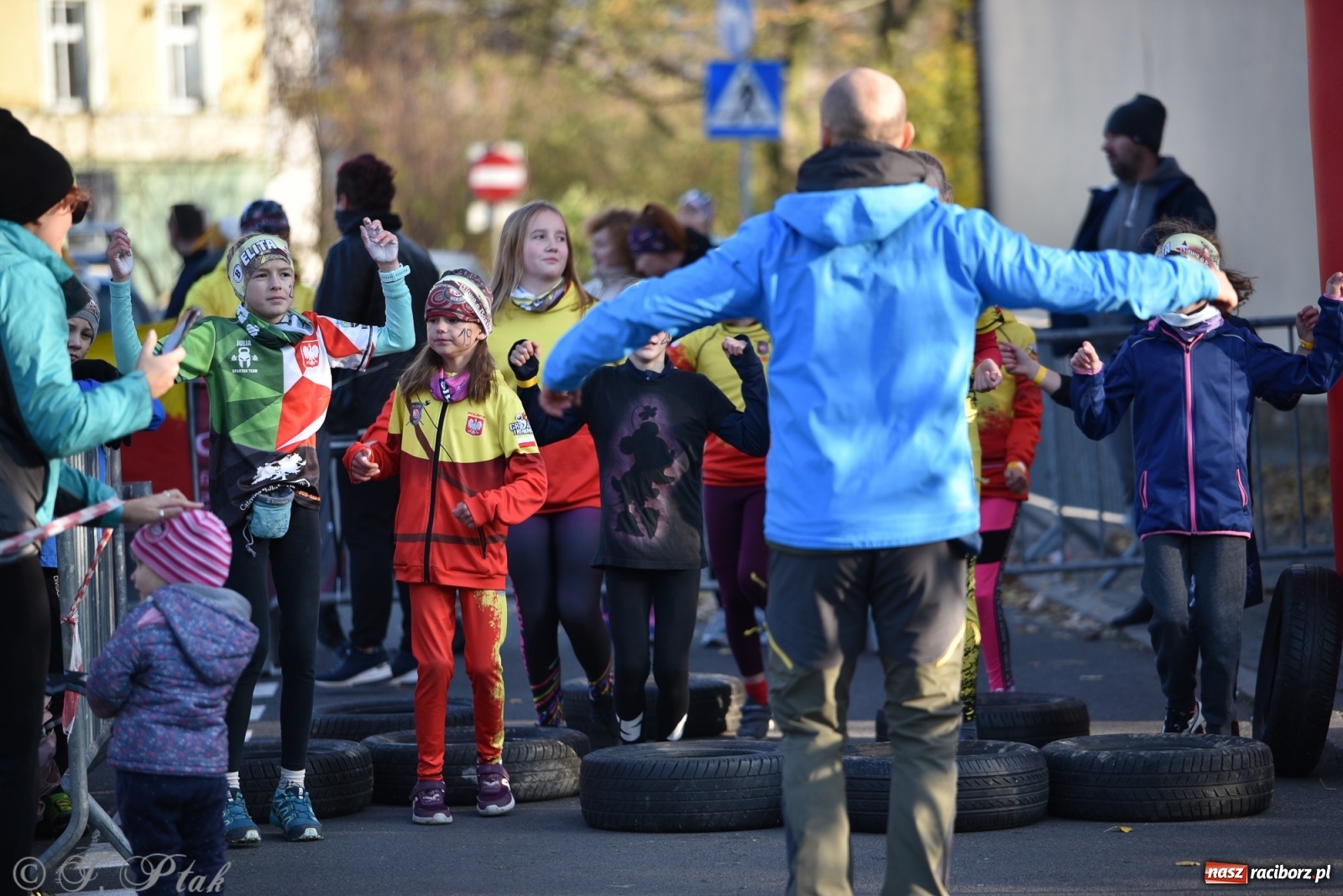 Zdjęcie w galerii na portalu naszraciborz.pl: Bitwa o raciborską basztę. Bieg OCR dla dzieci na Święto Niepodległości wiadomości z regionu