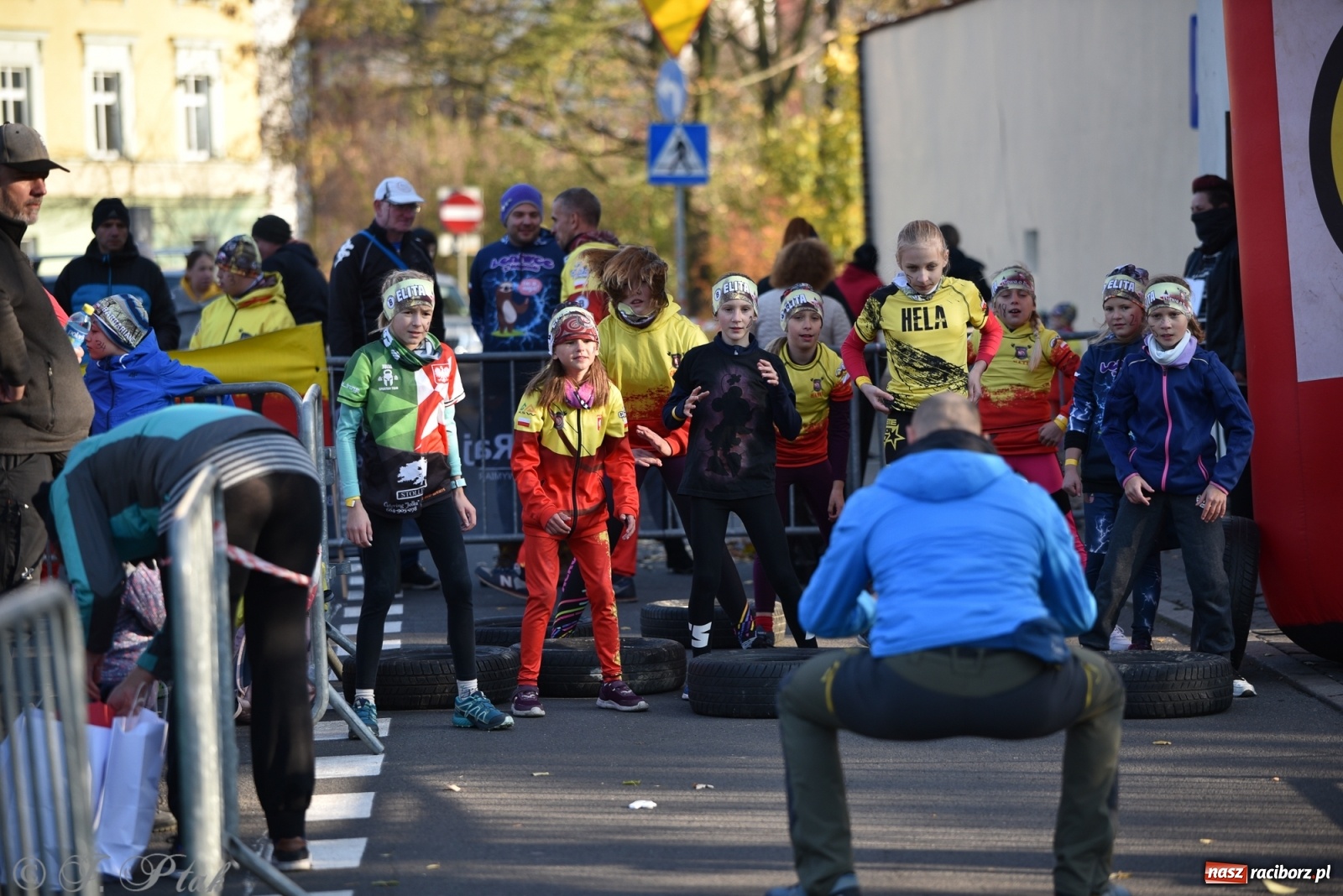 Zdjęcie w galerii na portalu naszraciborz.pl: Bitwa o raciborską basztę. Bieg OCR dla dzieci na Święto Niepodległości wiadomości z regionu
