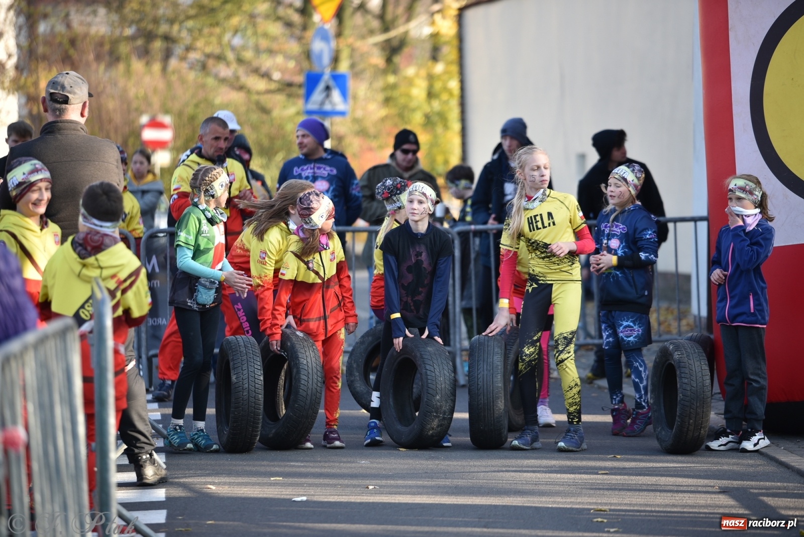 Zdjęcie w galerii na portalu naszraciborz.pl: Bitwa o raciborską basztę. Bieg OCR dla dzieci na Święto Niepodległości wiadomości z regionu