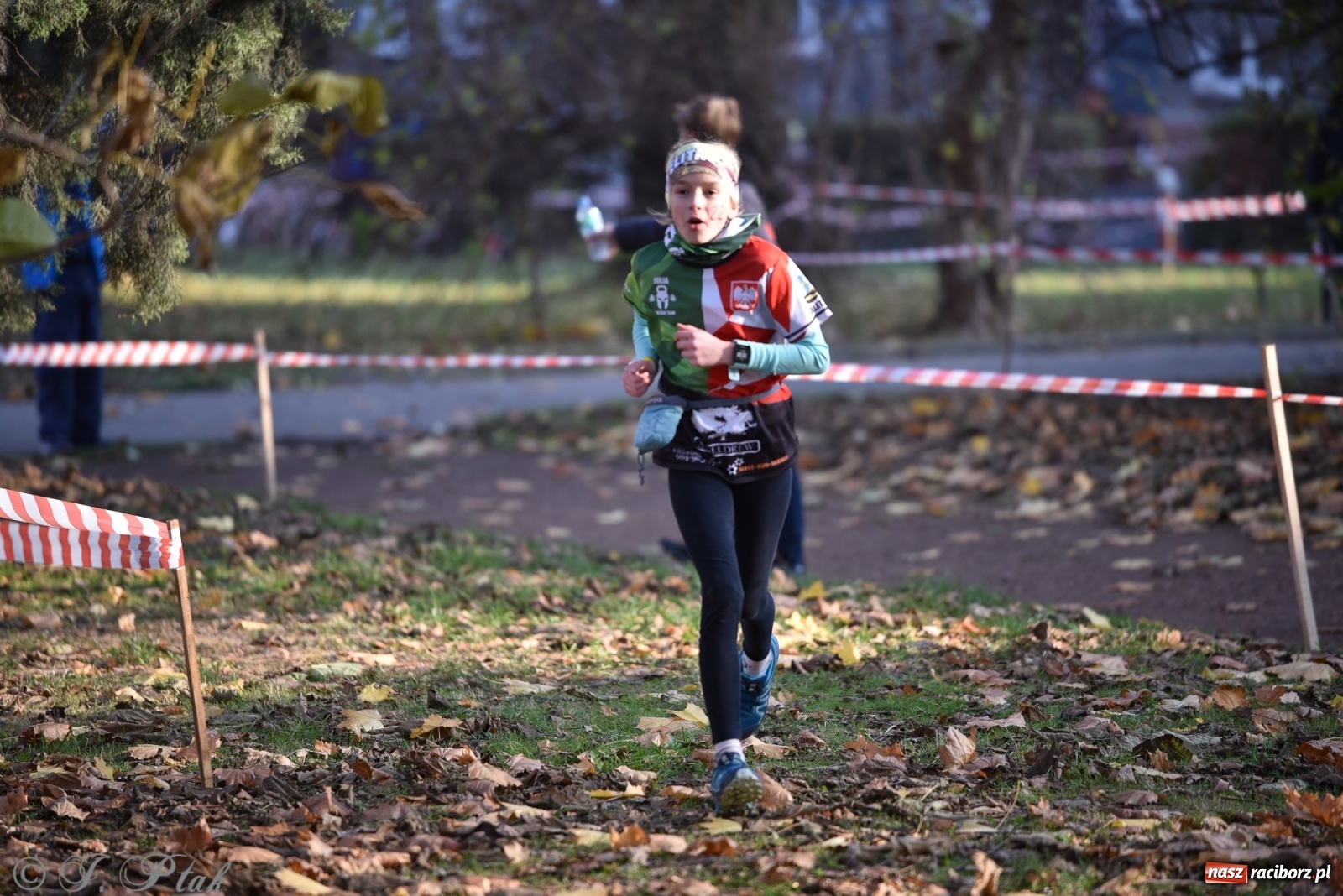 Zdjęcie w galerii na portalu naszraciborz.pl: Bitwa o raciborską basztę. Bieg OCR dla dzieci na Święto Niepodległości wiadomości z regionu