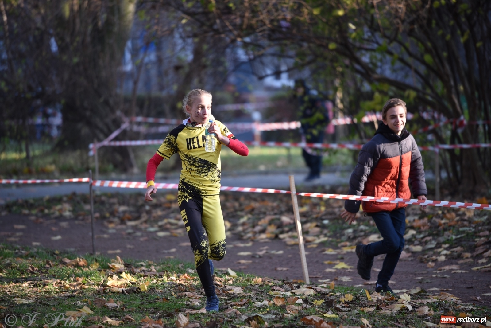 Zdjęcie w galerii na portalu naszraciborz.pl: Bitwa o raciborską basztę. Bieg OCR dla dzieci na Święto Niepodległości wiadomości z regionu