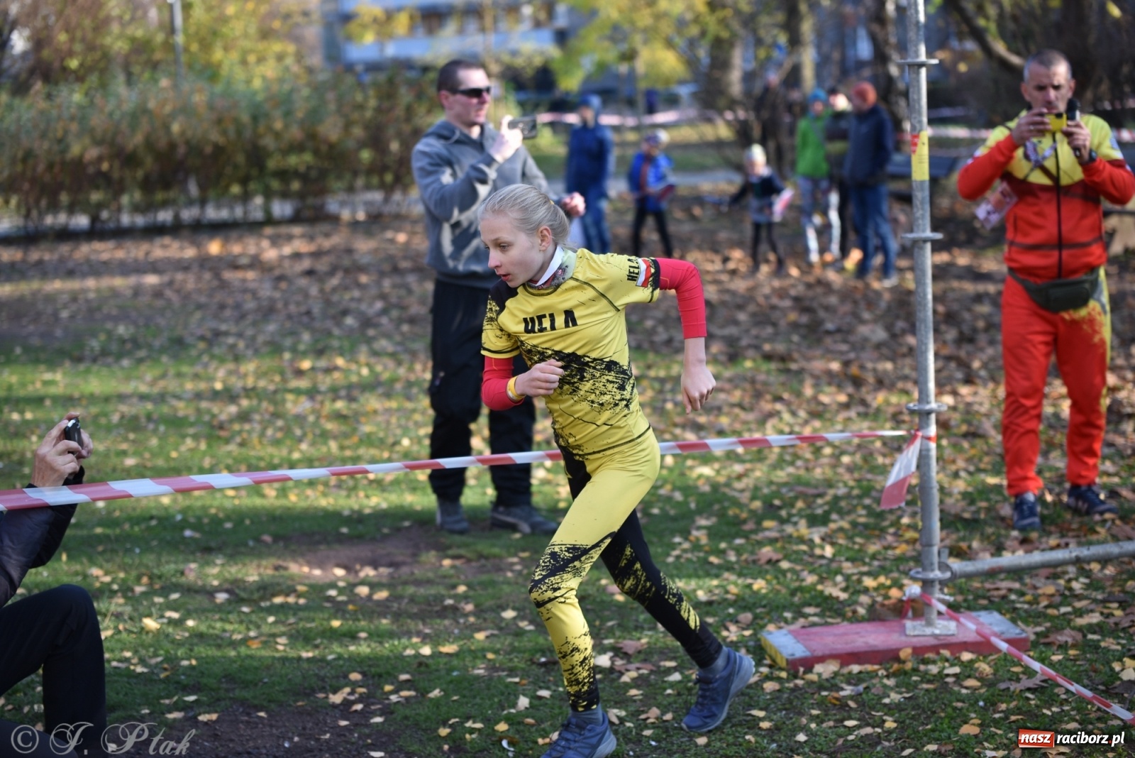 Zdjęcie w galerii na portalu naszraciborz.pl: Bitwa o raciborską basztę. Bieg OCR dla dzieci na Święto Niepodległości wiadomości z regionu