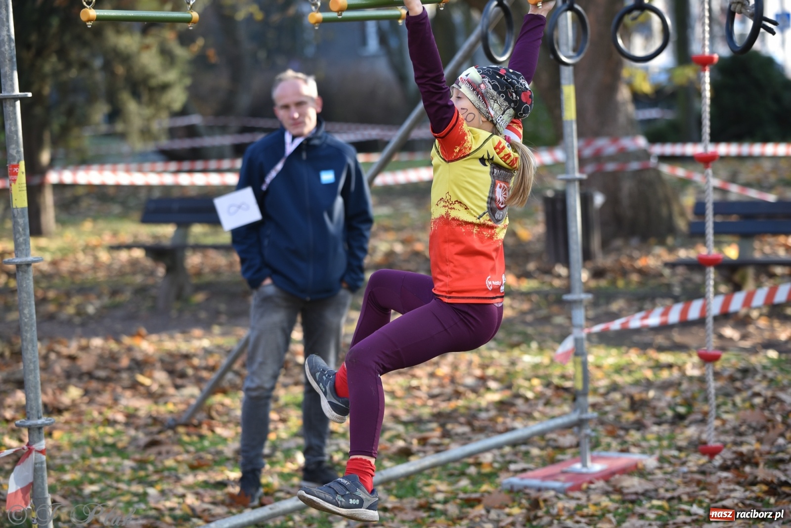 Zdjęcie w galerii na portalu naszraciborz.pl: Bitwa o raciborską basztę. Bieg OCR dla dzieci na Święto Niepodległości wiadomości z regionu