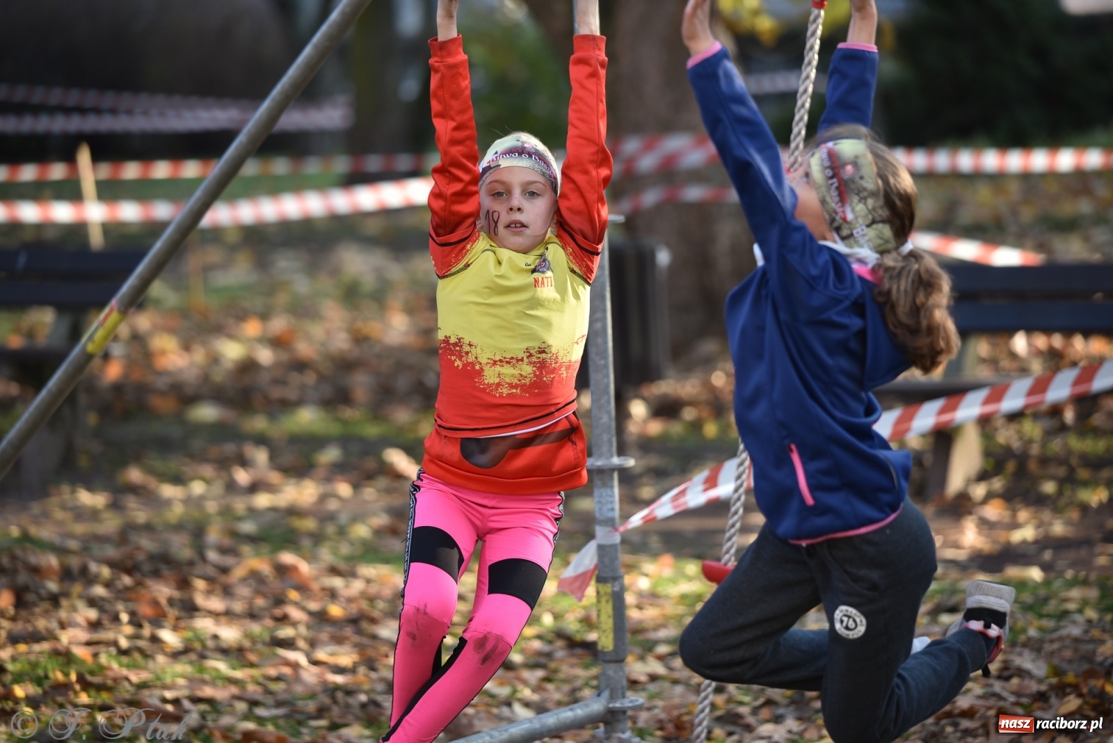 Zdjęcie w galerii na portalu naszraciborz.pl: Bitwa o raciborską basztę. Bieg OCR dla dzieci na Święto Niepodległości wiadomości z regionu