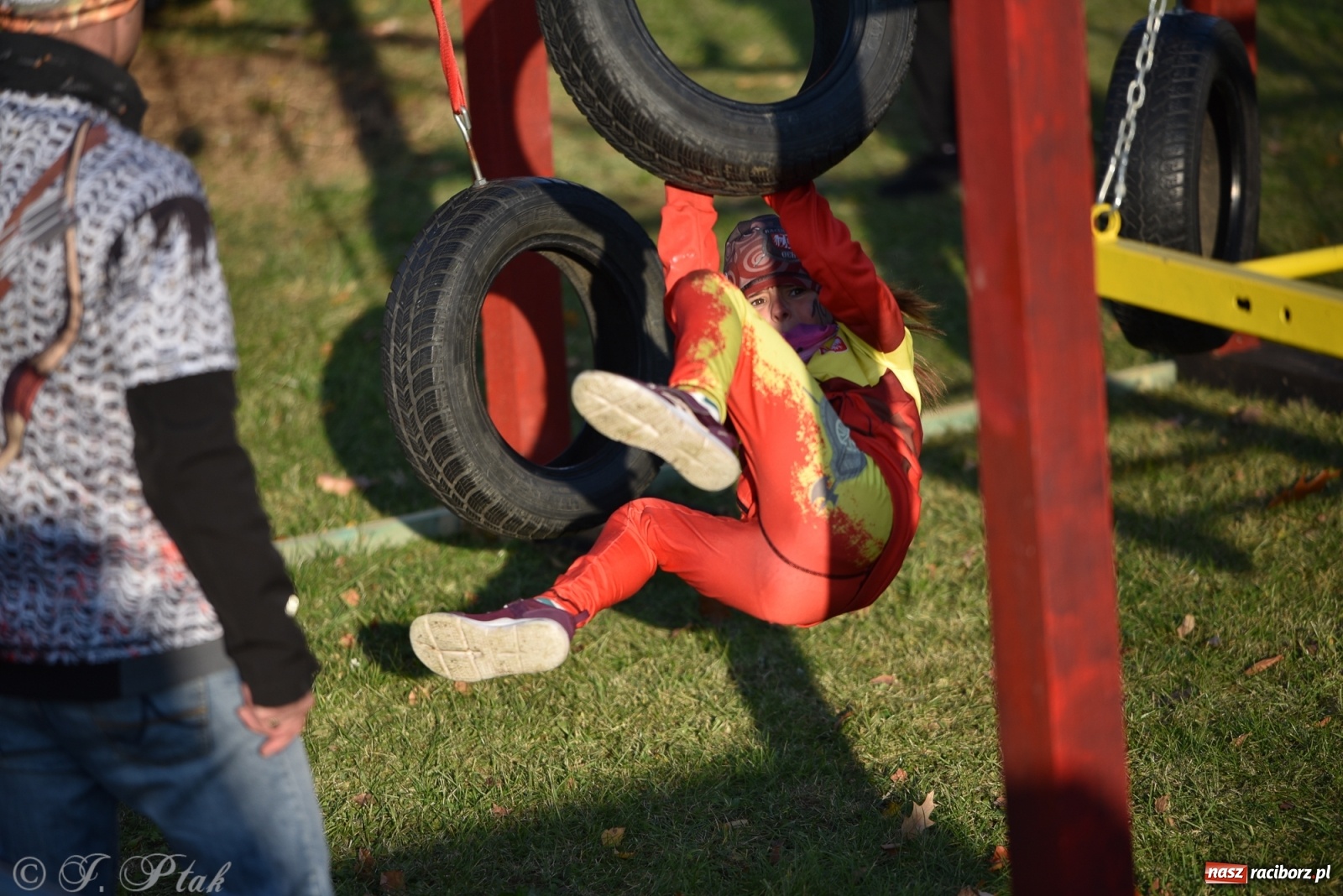 Zdjęcie w galerii na portalu naszraciborz.pl: Bitwa o raciborską basztę. Bieg OCR dla dzieci na Święto Niepodległości wiadomości z regionu