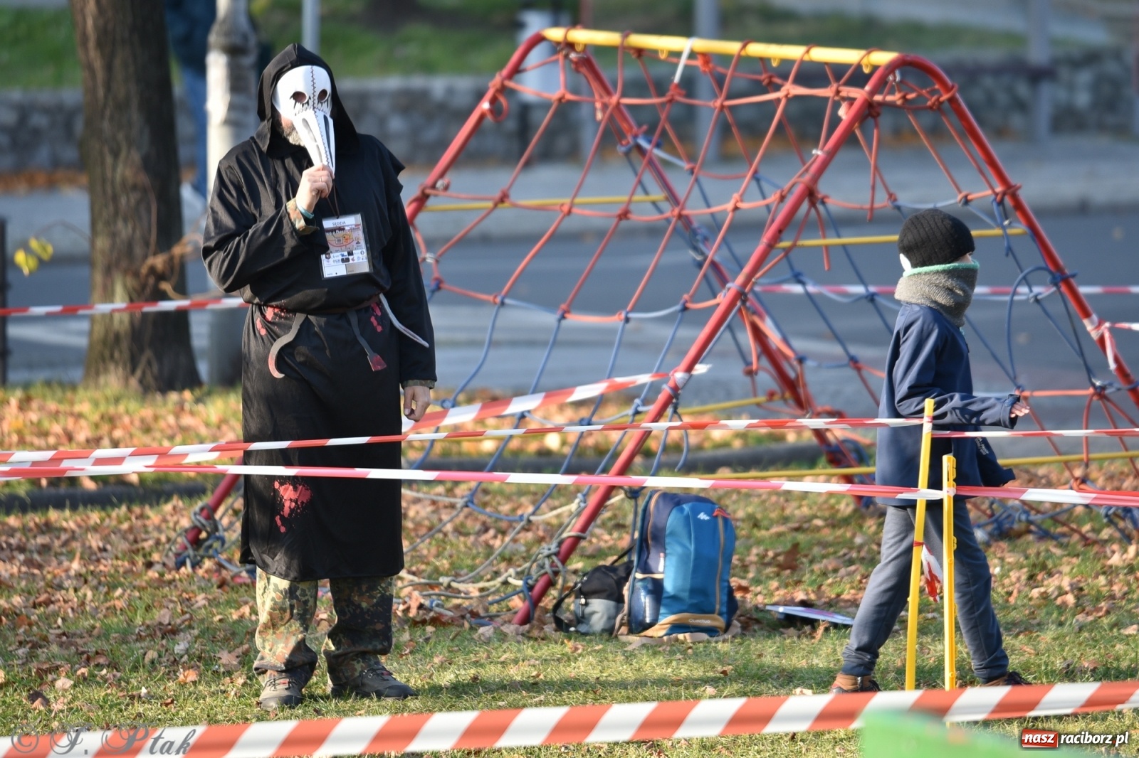 Zdjęcie w galerii na portalu naszraciborz.pl: Bitwa o raciborską basztę. Bieg OCR dla dzieci na Święto Niepodległości wiadomości z regionu