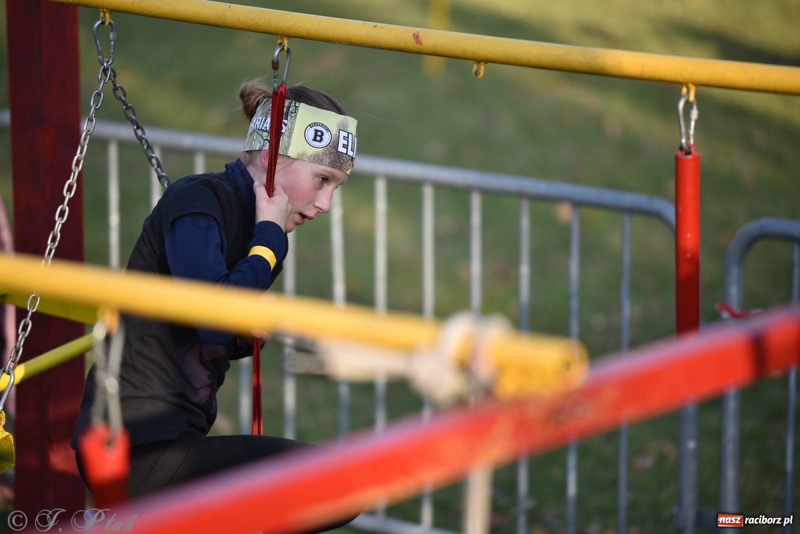 Zdjęcie w galerii na portalu naszraciborz.pl: Bitwa o raciborską basztę. Bieg OCR dla dzieci na Święto Niepodległości wiadomości z regionu