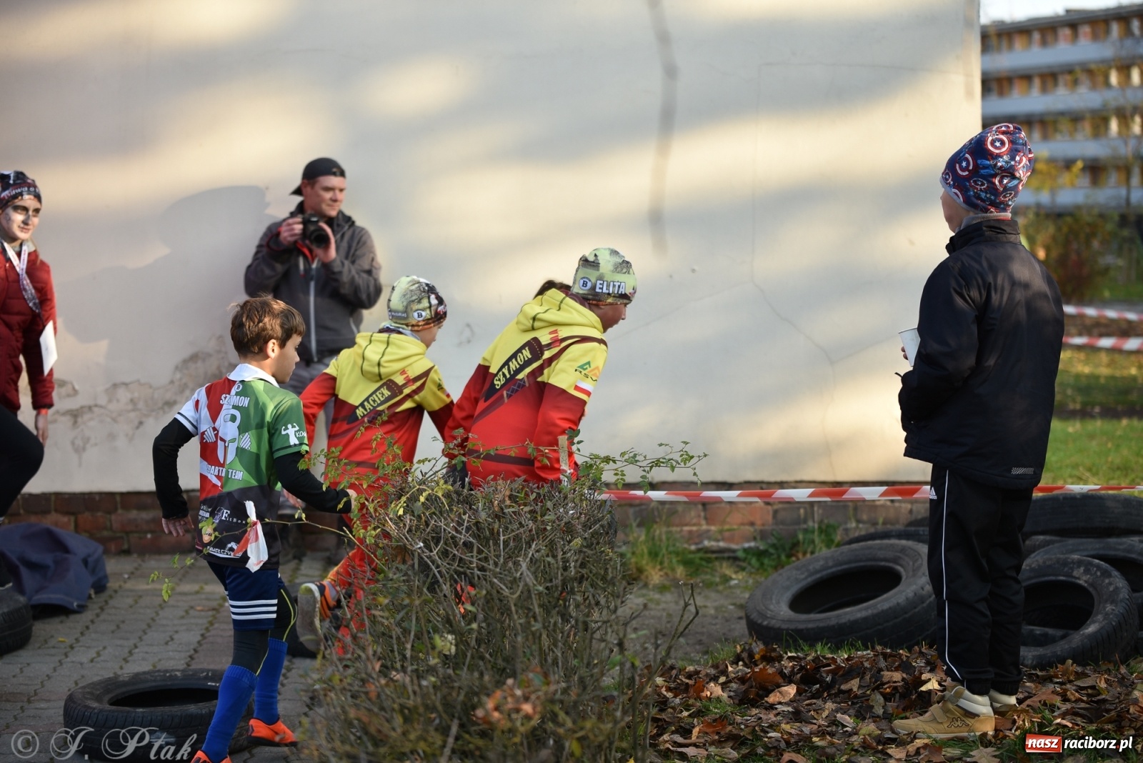 Zdjęcie w galerii na portalu naszraciborz.pl: Bitwa o raciborską basztę. Bieg OCR dla dzieci na Święto Niepodległości wiadomości z regionu