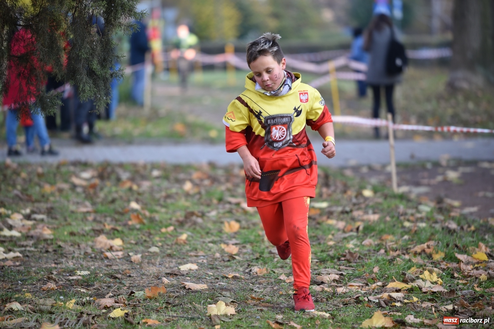 Zdjęcie w galerii na portalu naszraciborz.pl: Bitwa o raciborską basztę. Bieg OCR dla dzieci na Święto Niepodległości wiadomości z regionu