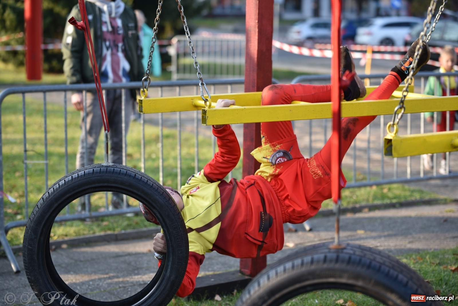 Zdjęcie w galerii na portalu naszraciborz.pl: Bitwa o raciborską basztę. Bieg OCR dla dzieci na Święto Niepodległości wiadomości z regionu