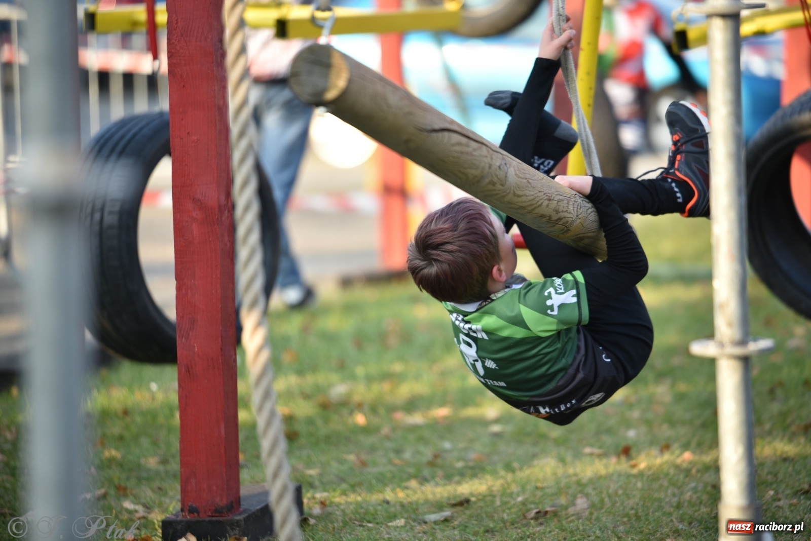 Zdjęcie w galerii na portalu naszraciborz.pl: Bitwa o raciborską basztę. Bieg OCR dla dzieci na Święto Niepodległości wiadomości z regionu