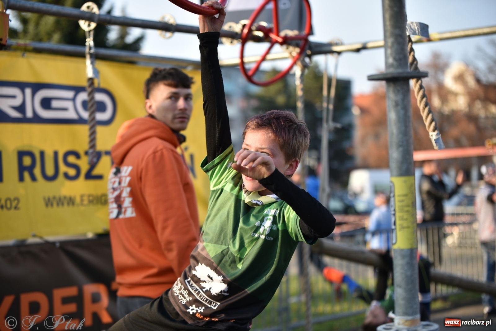 Zdjęcie w galerii na portalu naszraciborz.pl: Bitwa o raciborską basztę. Bieg OCR dla dzieci na Święto Niepodległości wiadomości z regionu