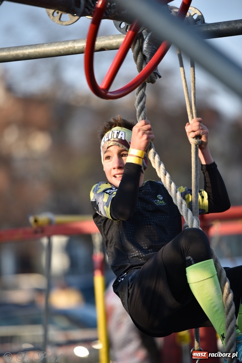 Zdjęcie w galerii na portalu naszraciborz.pl: Bitwa o raciborską basztę. Bieg OCR dla dzieci na Święto Niepodległości wiadomości z regionu