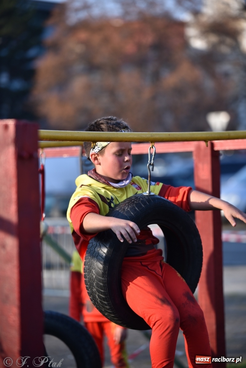 Zdjęcie w galerii na portalu naszraciborz.pl: Bitwa o raciborską basztę. Bieg OCR dla dzieci na Święto Niepodległości wiadomości z regionu
