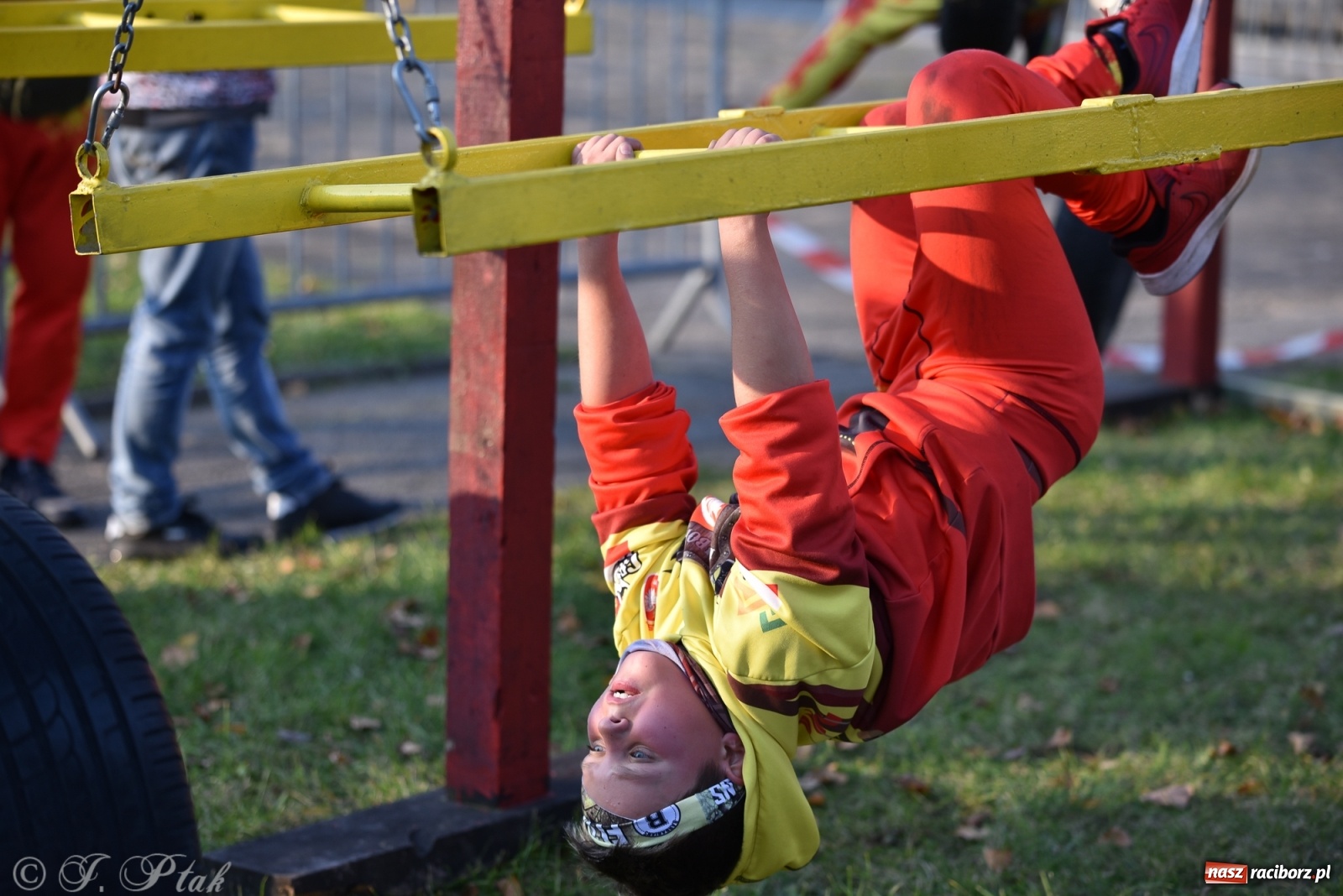 Zdjęcie w galerii na portalu naszraciborz.pl: Bitwa o raciborską basztę. Bieg OCR dla dzieci na Święto Niepodległości wiadomości z regionu