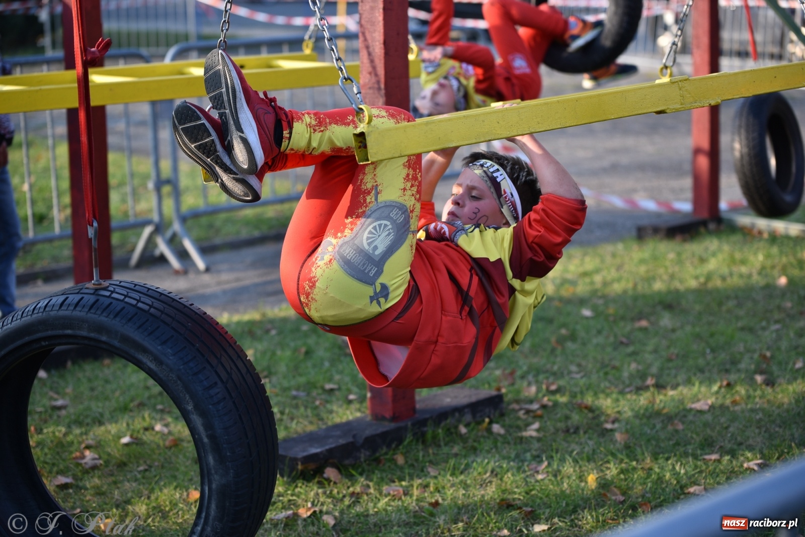 Zdjęcie w galerii na portalu naszraciborz.pl: Bitwa o raciborską basztę. Bieg OCR dla dzieci na Święto Niepodległości wiadomości z regionu