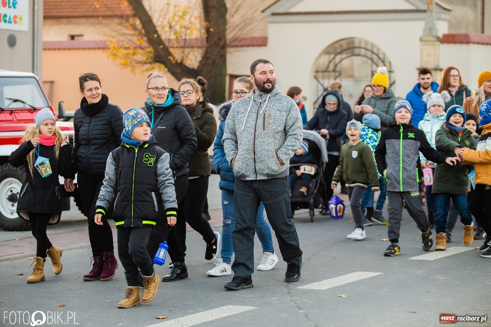 Zdjęcie w galerii na portalu naszraciborz.pl: Słodkie rogale i święty Marcin na koniu w Bieńkowicach [FOTO i WIDEO] wiadomości z regionu