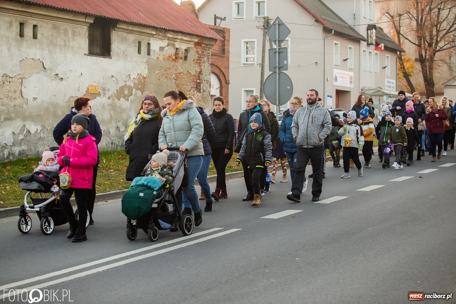 Zdjęcie w galerii na portalu naszraciborz.pl: Słodkie rogale i święty Marcin na koniu w Bieńkowicach [FOTO i WIDEO] wiadomości z regionu