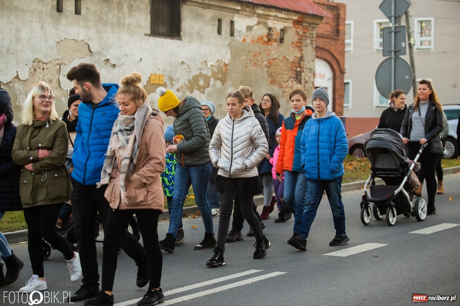 Zdjęcie w galerii na portalu naszraciborz.pl: Słodkie rogale i święty Marcin na koniu w Bieńkowicach [FOTO i WIDEO] wiadomości z regionu
