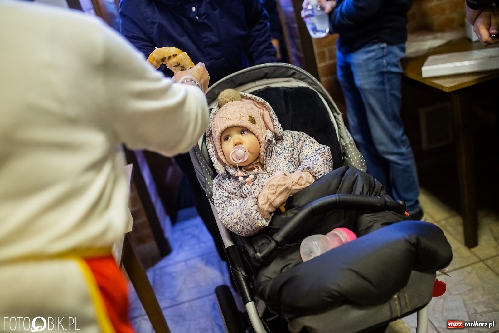 Zdjęcie w galerii na portalu naszraciborz.pl: Słodkie rogale i święty Marcin na koniu w Bieńkowicach [FOTO i WIDEO] wiadomości z regionu