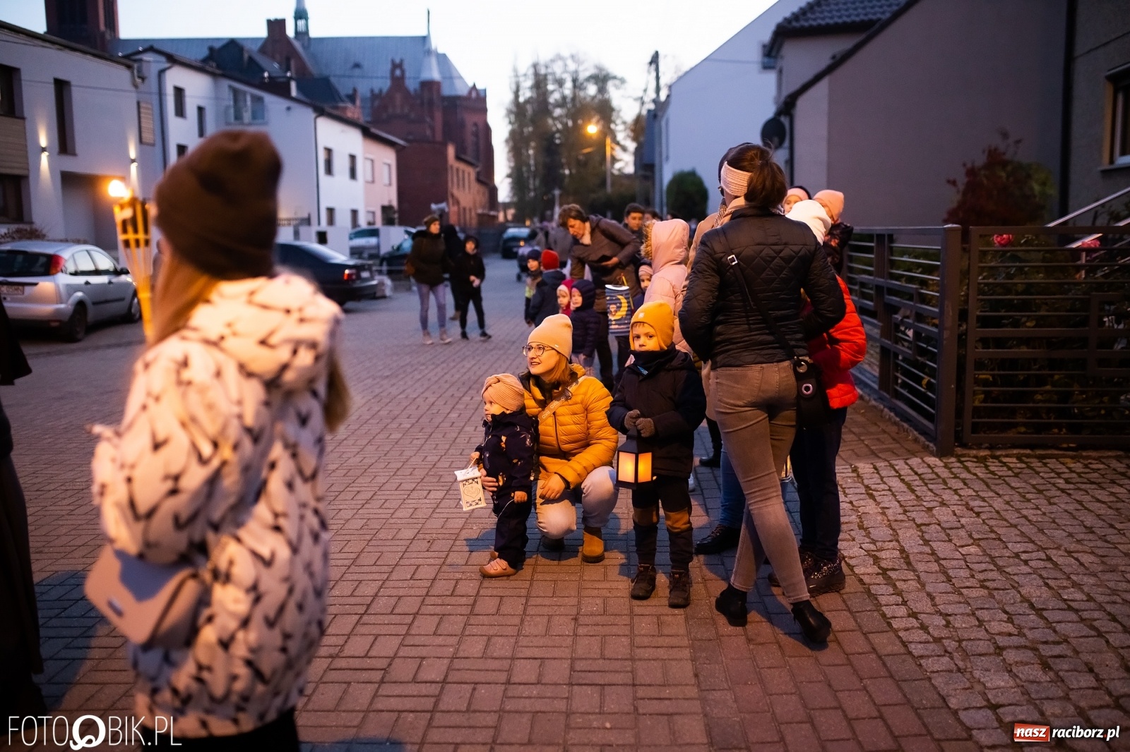 Zdjęcie w galerii na portalu naszraciborz.pl: Św. Marcin z Tours pojawił się dziś na Starej Wsi w Raciborzu [FOTO i WIDEO] wiadomości z regionu