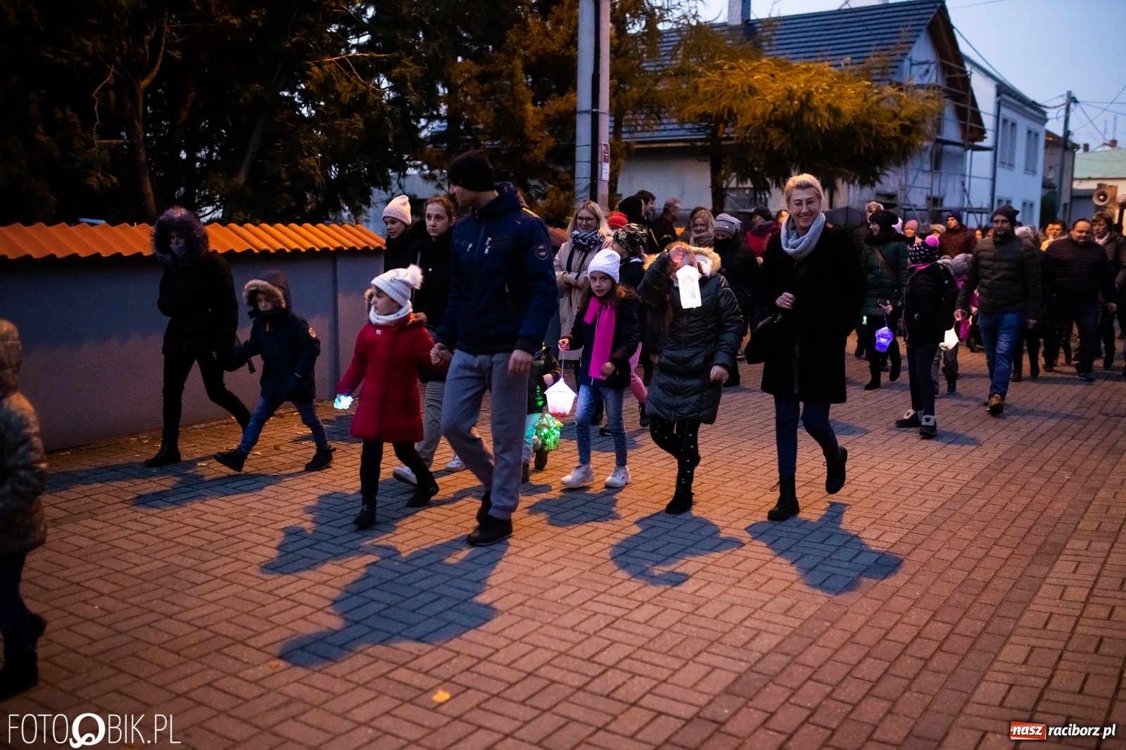 Zdjęcie w galerii na portalu naszraciborz.pl: Św. Marcin z Tours pojawił się dziś na Starej Wsi w Raciborzu [FOTO i WIDEO] wiadomości z regionu