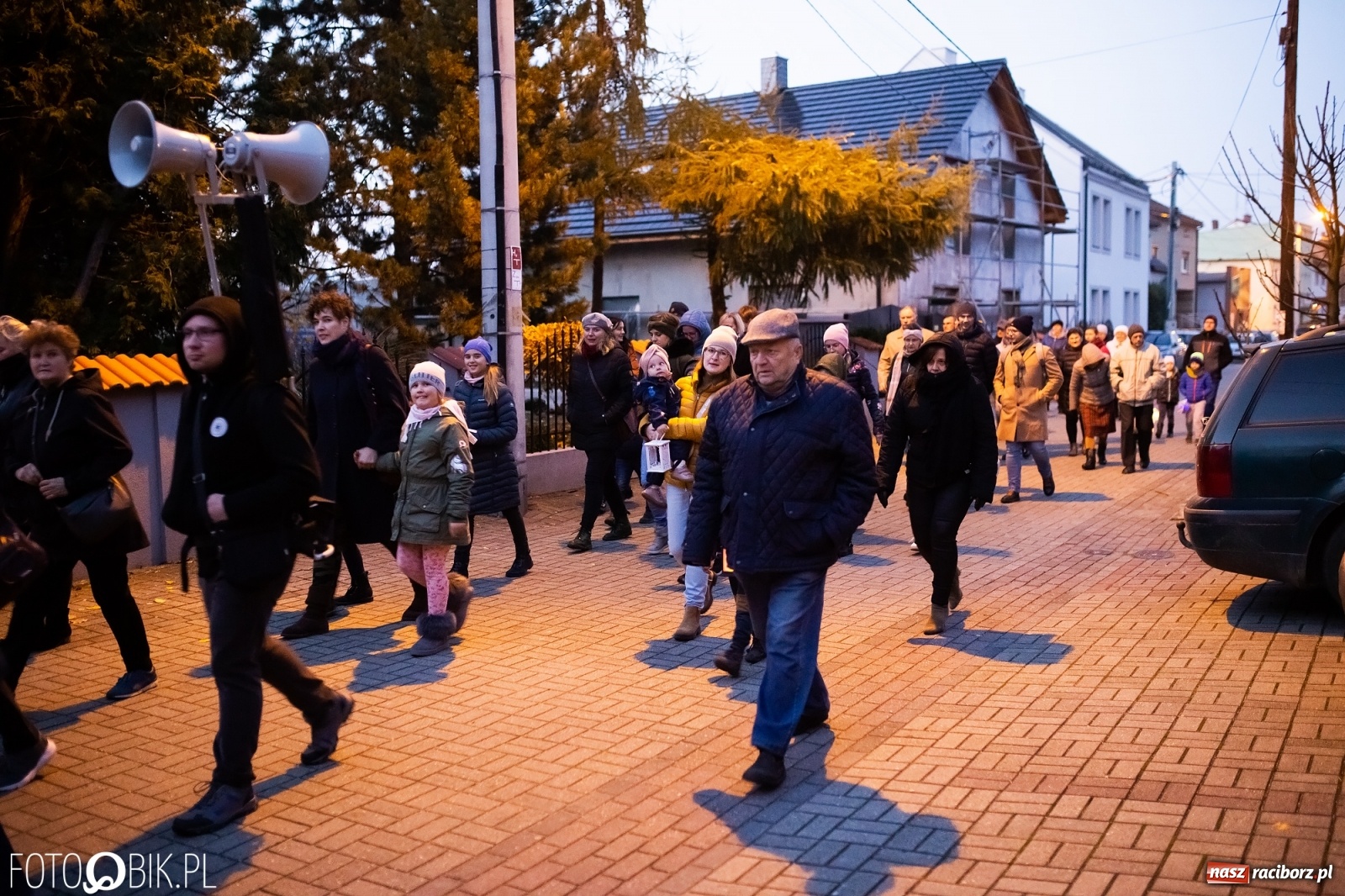 Zdjęcie w galerii na portalu naszraciborz.pl: Św. Marcin z Tours pojawił się dziś na Starej Wsi w Raciborzu [FOTO i WIDEO] wiadomości z regionu
