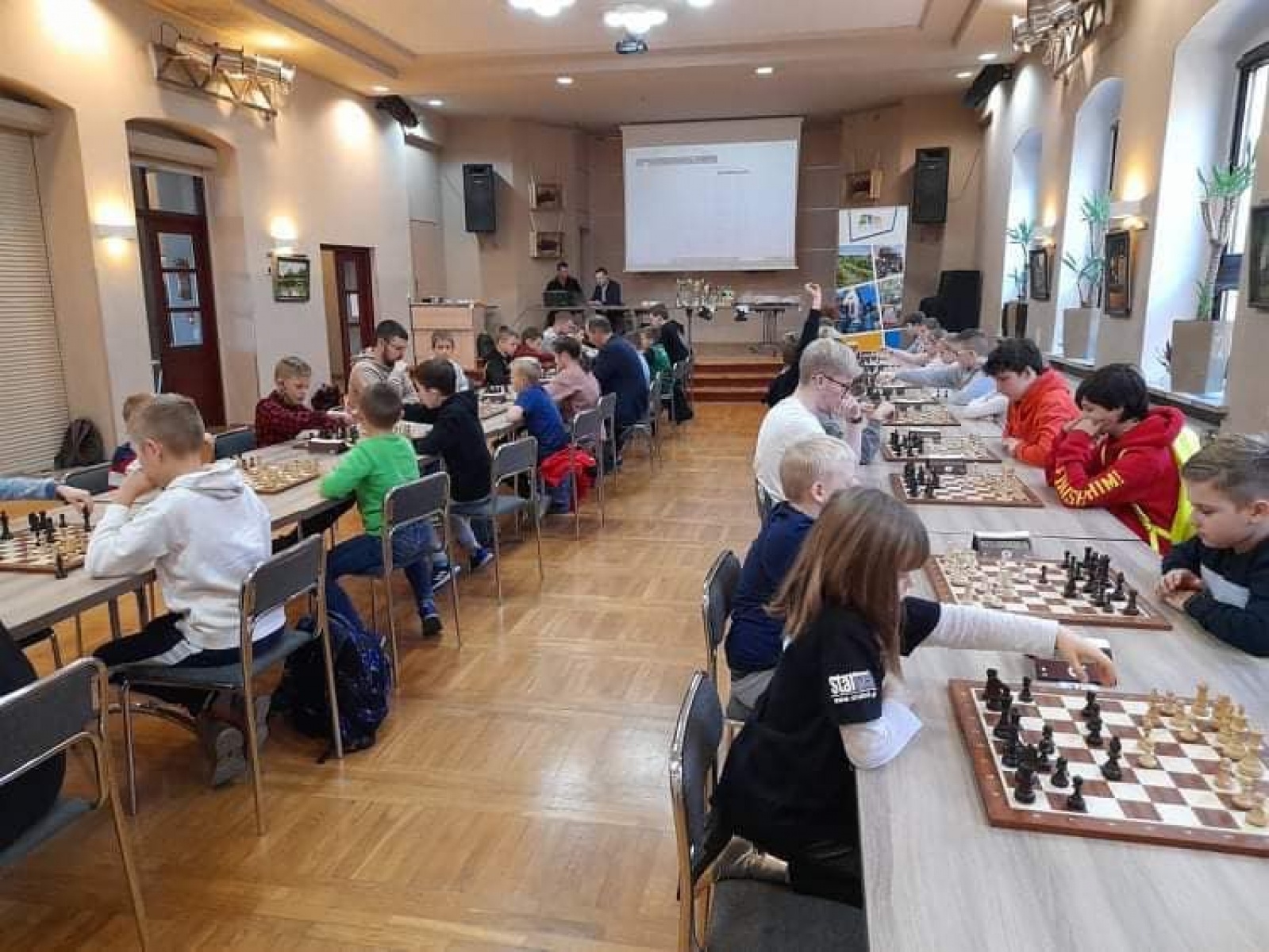 Zdjęcie w galerii na portalu naszraciborz.pl: Niepodległościowy turniej szachowy w Tworkowie wiadomości z regionu