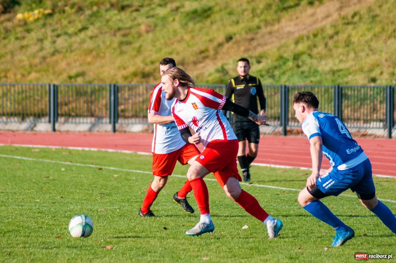 Zdjęcie w galerii na portalu naszraciborz.pl: Świąteczny pogrom przy Zamkowej. Unia rozbiła Czernicę [FOTO] wiadomości z regionu