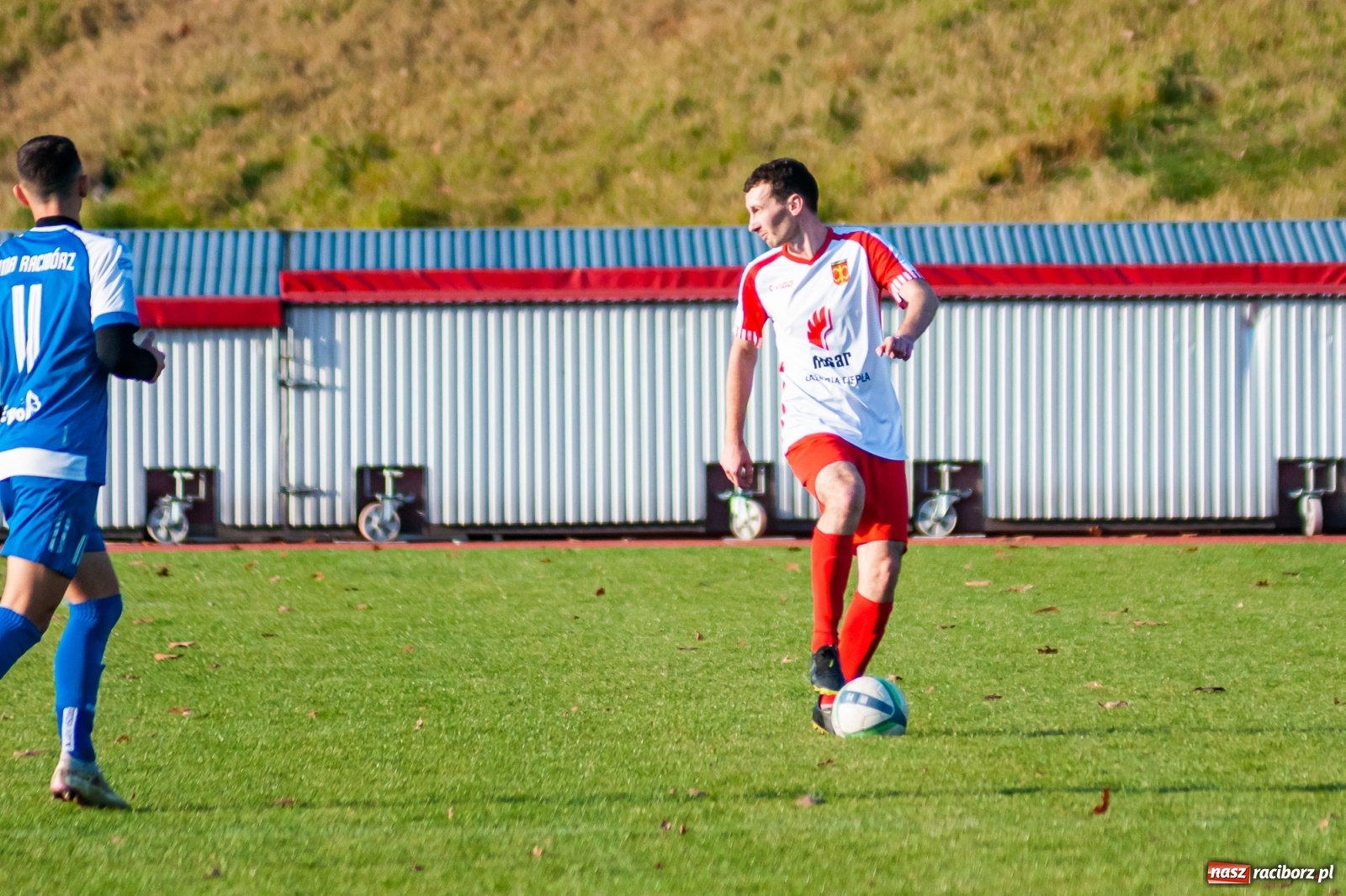 Zdjęcie w galerii na portalu naszraciborz.pl: Świąteczny pogrom przy Zamkowej. Unia rozbiła Czernicę [FOTO] wiadomości z regionu